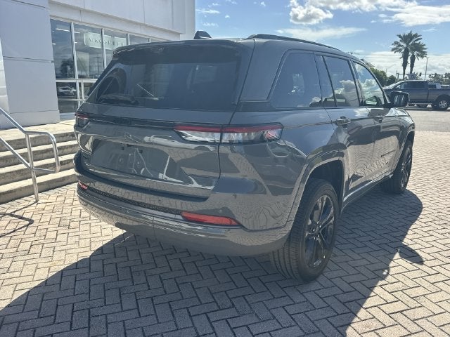 2027 Jeep Grand Cherokee Limited Reserve