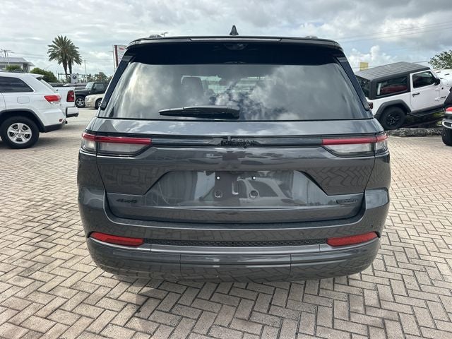 2026 Jeep Grand Cherokee Summit