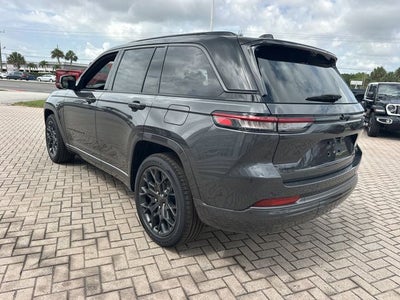 2026 Jeep Grand Cherokee Summit