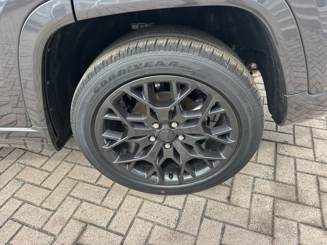 2026 Jeep Grand Cherokee Summit