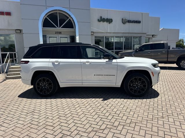 2026 Jeep Grand Cherokee Summit