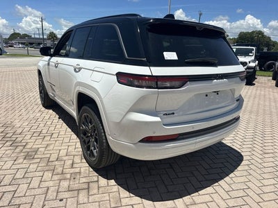 2026 Jeep Grand Cherokee Summit