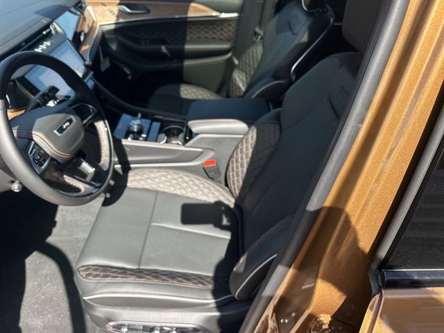 2026 Jeep Grand Cherokee Summit