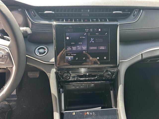 2026 Jeep Grand Cherokee L Laredo