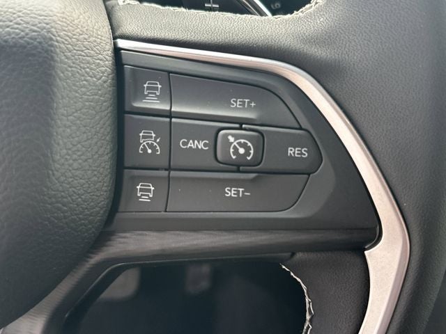 2026 Jeep Grand Cherokee L Laredo