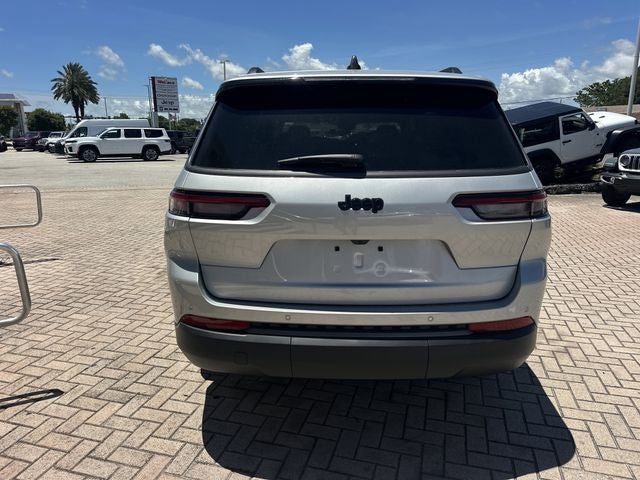 2026 Jeep Grand Cherokee L Laredo