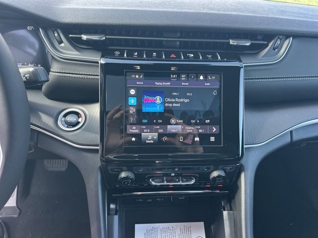 2026 Jeep Grand Cherokee L Laredo