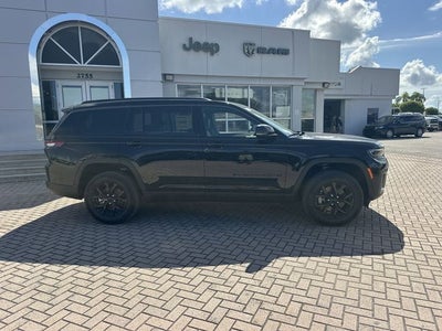 2026 Jeep Grand Cherokee L Laredo