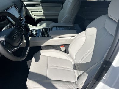 2026 Jeep Grand Wagoneer Base