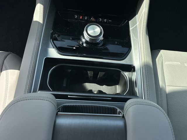 2026 Jeep Grand Wagoneer Base