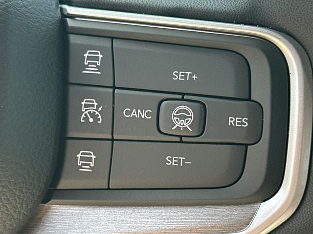 2026 Jeep Grand Wagoneer Base