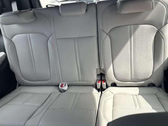 2026 Jeep Grand Wagoneer Base
