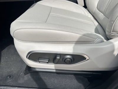 2026 Jeep Grand Wagoneer Base