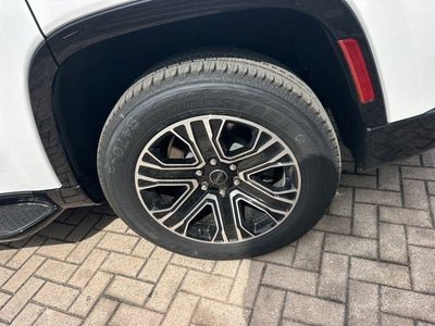 2026 Jeep Grand Wagoneer Base