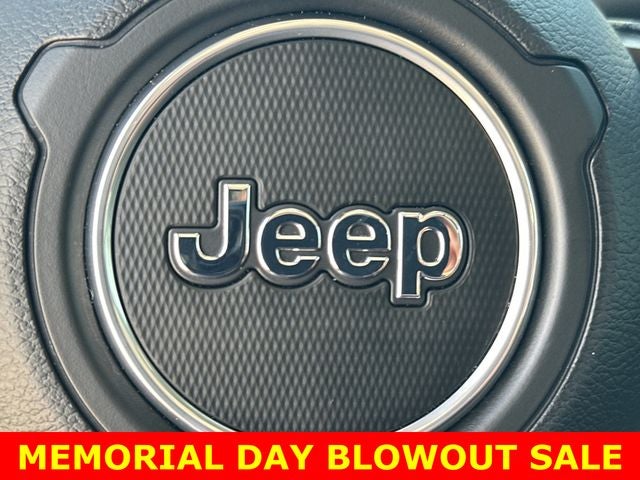2025 Jeep Gladiator Nighthawk