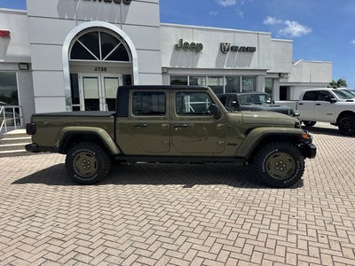 2026 Jeep Gladiator Sport