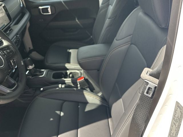 2026 Jeep Gladiator Sahara