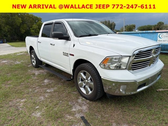 2017 RAM 1500 Big Horn 4x4 Crew Cab 5'7's photo