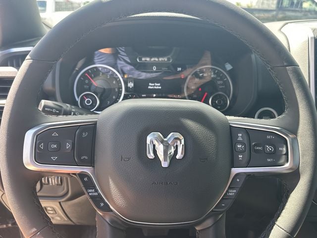 2027 RAM 1500 Big Horn/Lone Star