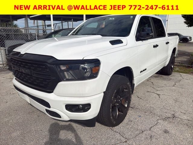 2023 RAM 1500 Big Horn/Lone Star 4x4 Crew Cab 5'7's photo