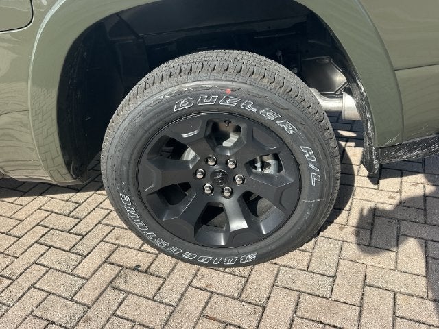 2027 RAM 1500 Big Horn/Lone Star