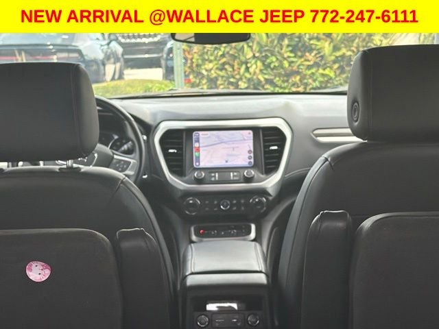 2023 GMC Acadia SLT