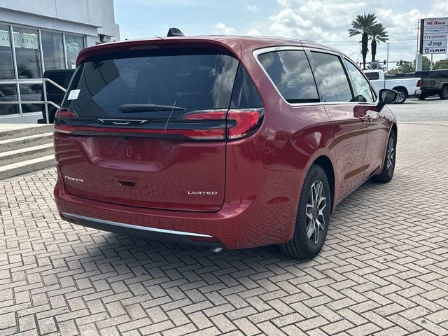 2027 Chrysler Pacifica Limited