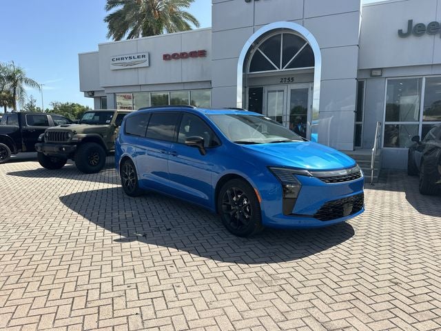 2027 Chrysler Pacifica Limited