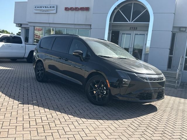 2027 Chrysler Pacifica Limited