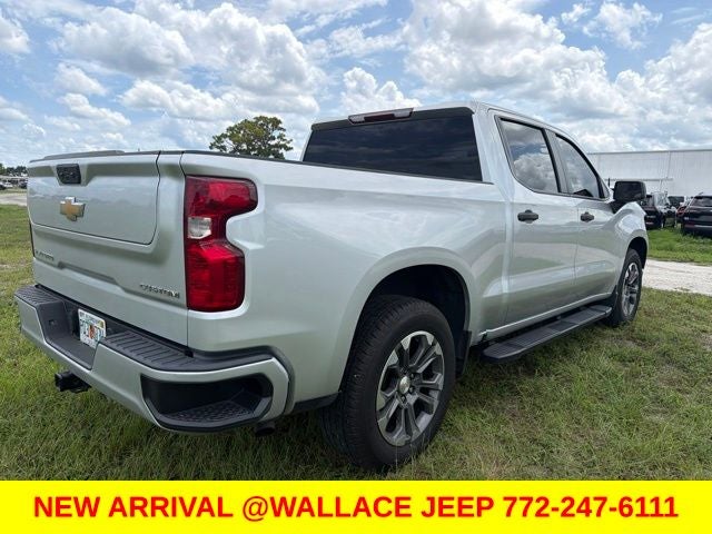 2022 Chevrolet Silverado 1500 Custom