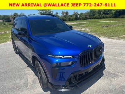 2025 BMW X7 M60i