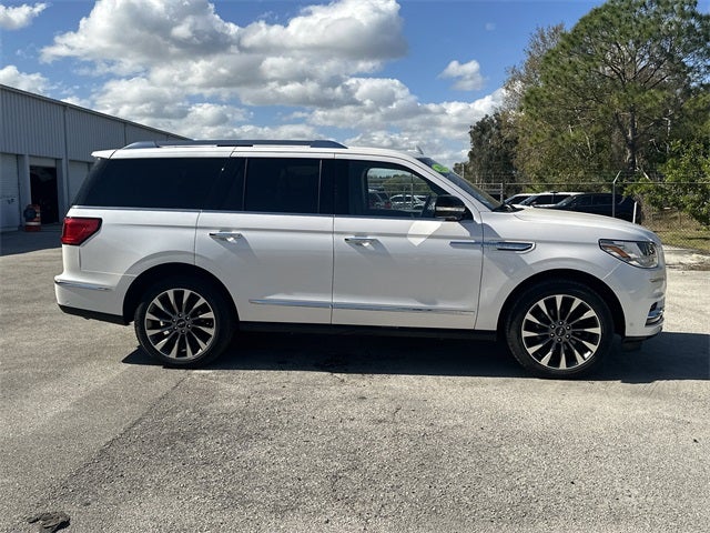 2019 Lincoln Navigator Select