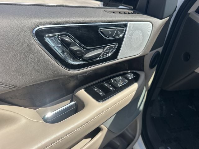 2022 Lincoln Navigator L Reserve