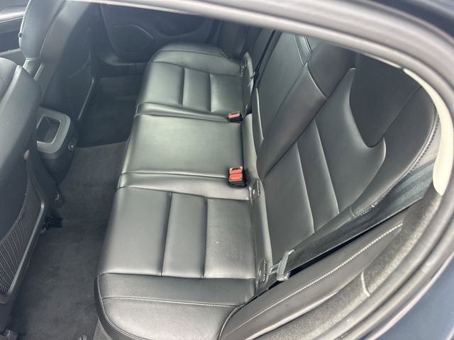 2024 Volvo S60 B5 Core Dark Theme