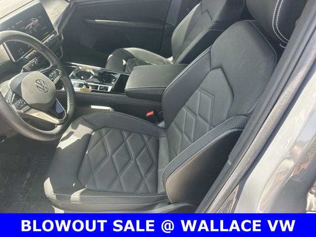 2024 Volkswagen Atlas Cross Sport 2.0T SE w/Technology