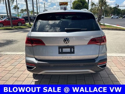2024 Volkswagen Taos 1.5T SE