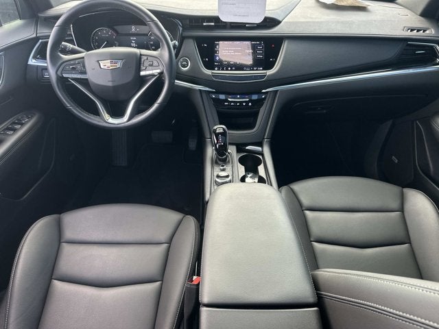 2025 Cadillac XT6 FWD Luxury