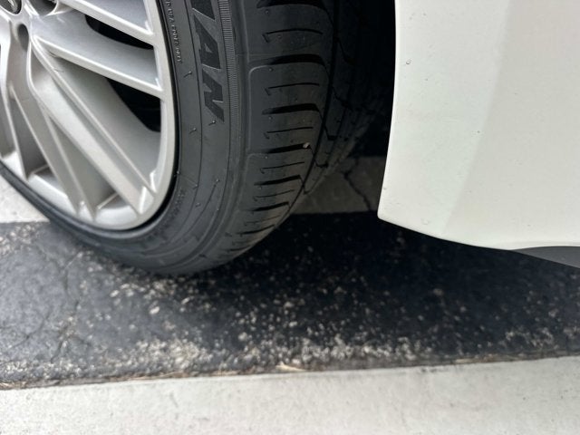 2021 Genesis G70 2.0T