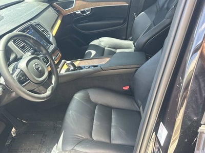 2024 Volvo XC90 Plus Bright Theme