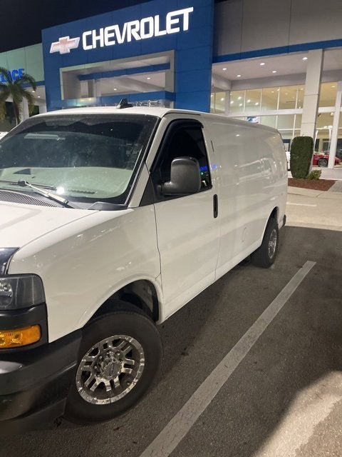 2022 Chevrolet Express Cargo 2500 WT