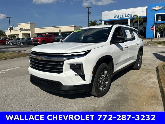 2025 Chevrolet Traverse LT